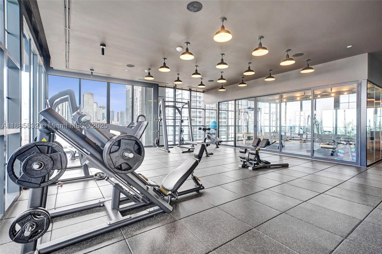 Real estate property located at 159 6th St #3302, Miami-dade, Downtown Miami, Miami, FL