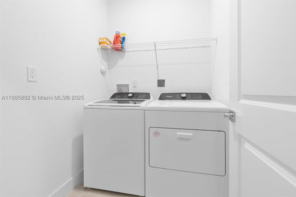 Real estate property located at 110 171st Way, Broward, Merrick Square, Pembroke Pines, FL