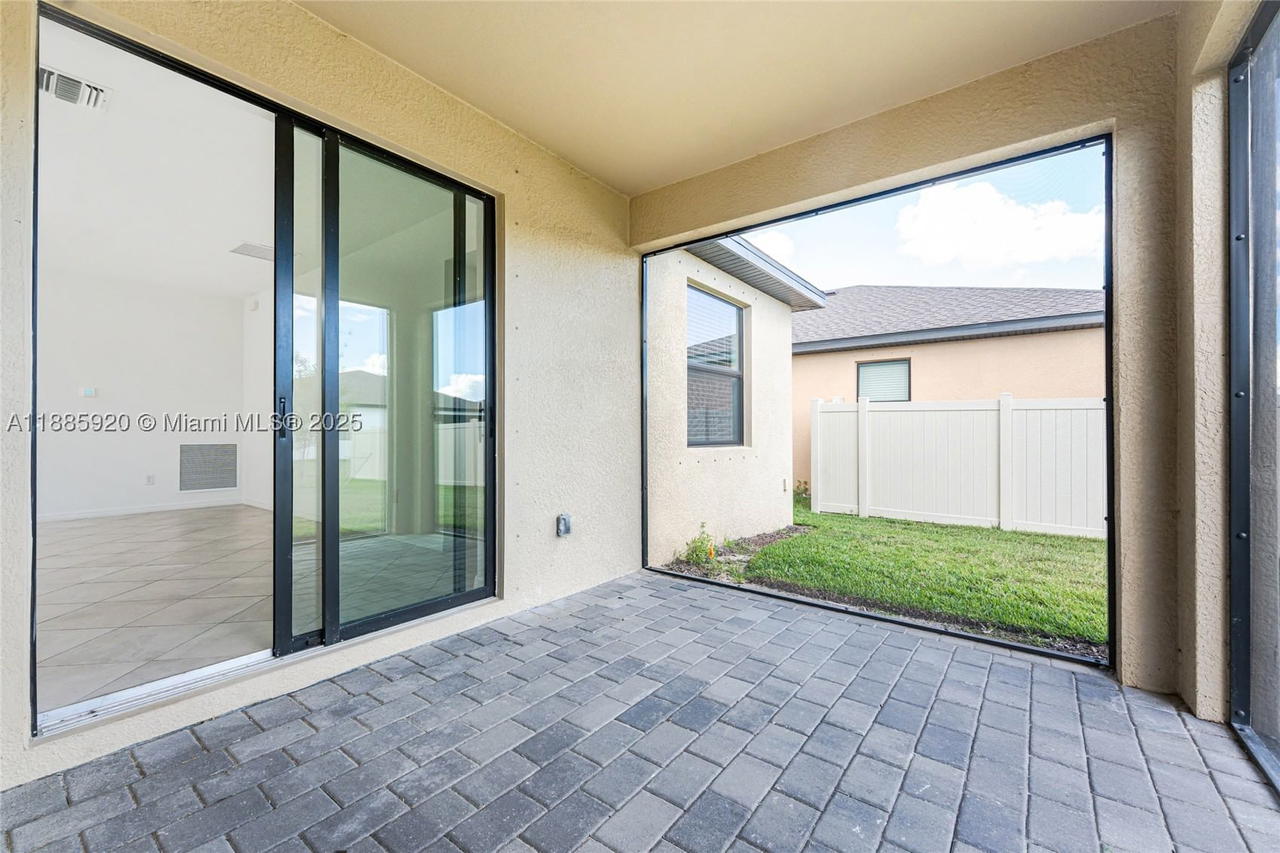 Real estate property located at 16851 Cayo Key Dr, Charlotte, Hammoks At West Port, Port Charlotte, FL