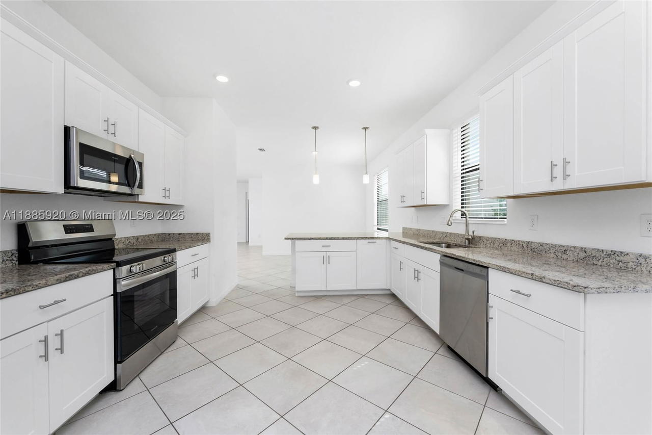 Real estate property located at 16851 Cayo Key Dr, Charlotte, Hammoks At West Port, Port Charlotte, FL