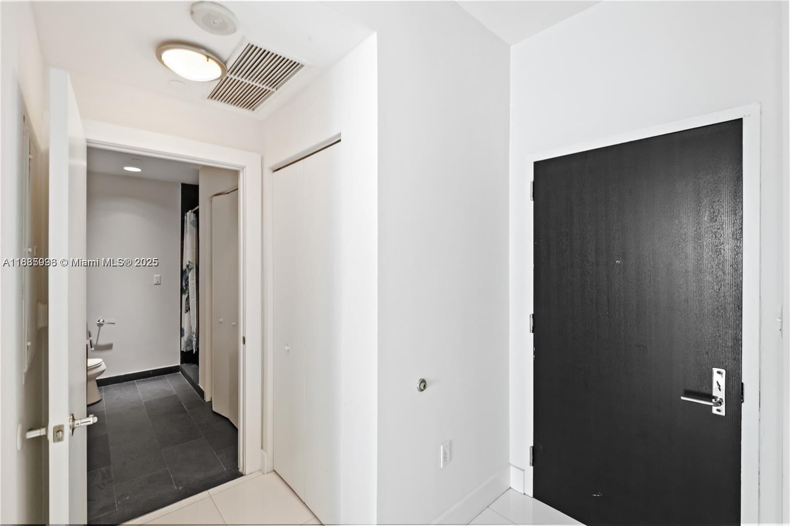 Real estate property located at 900 Biscayne Blvd #5104, Miami-dade, 900 Biscayne Bay Condo, Miami, FL
