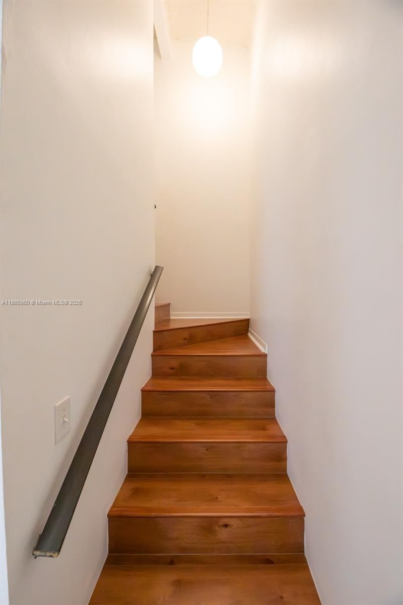 Real estate property located at 8662 Bridle Path Ct #115A, Broward, Alpine Woods Estates No I, Davie, FL