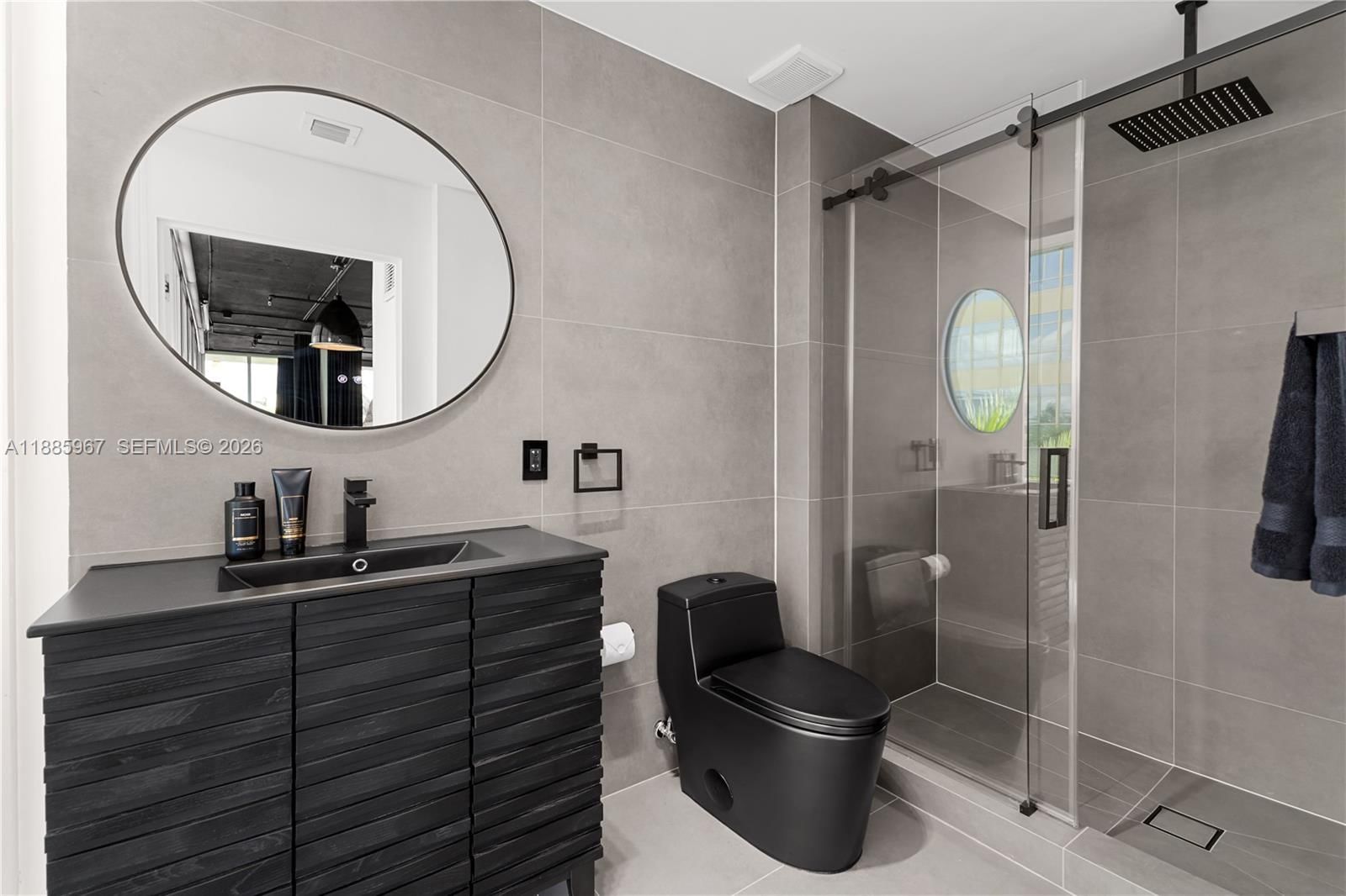 Real estate property located at 1700 Meridian Ave #501, Miami-dade, The Montclair Condo, Miami Beach, FL
