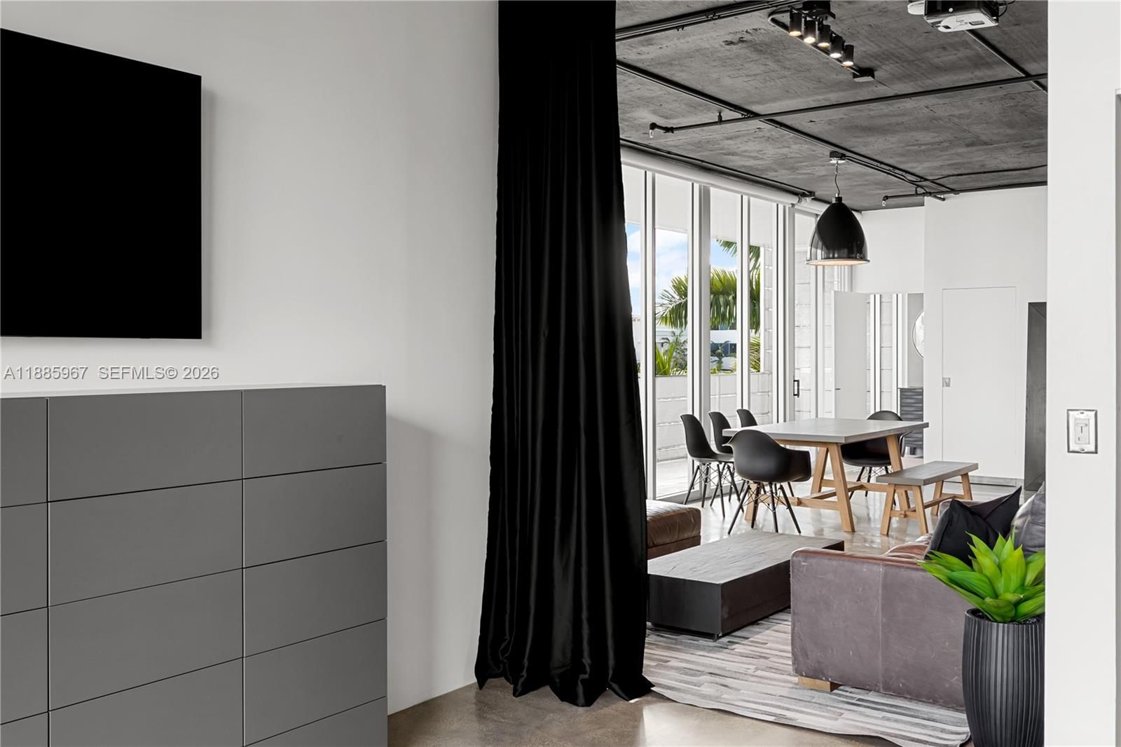 Real estate property located at 1700 Meridian Ave #501, Miami-dade, The Montclair Condo, Miami Beach, FL