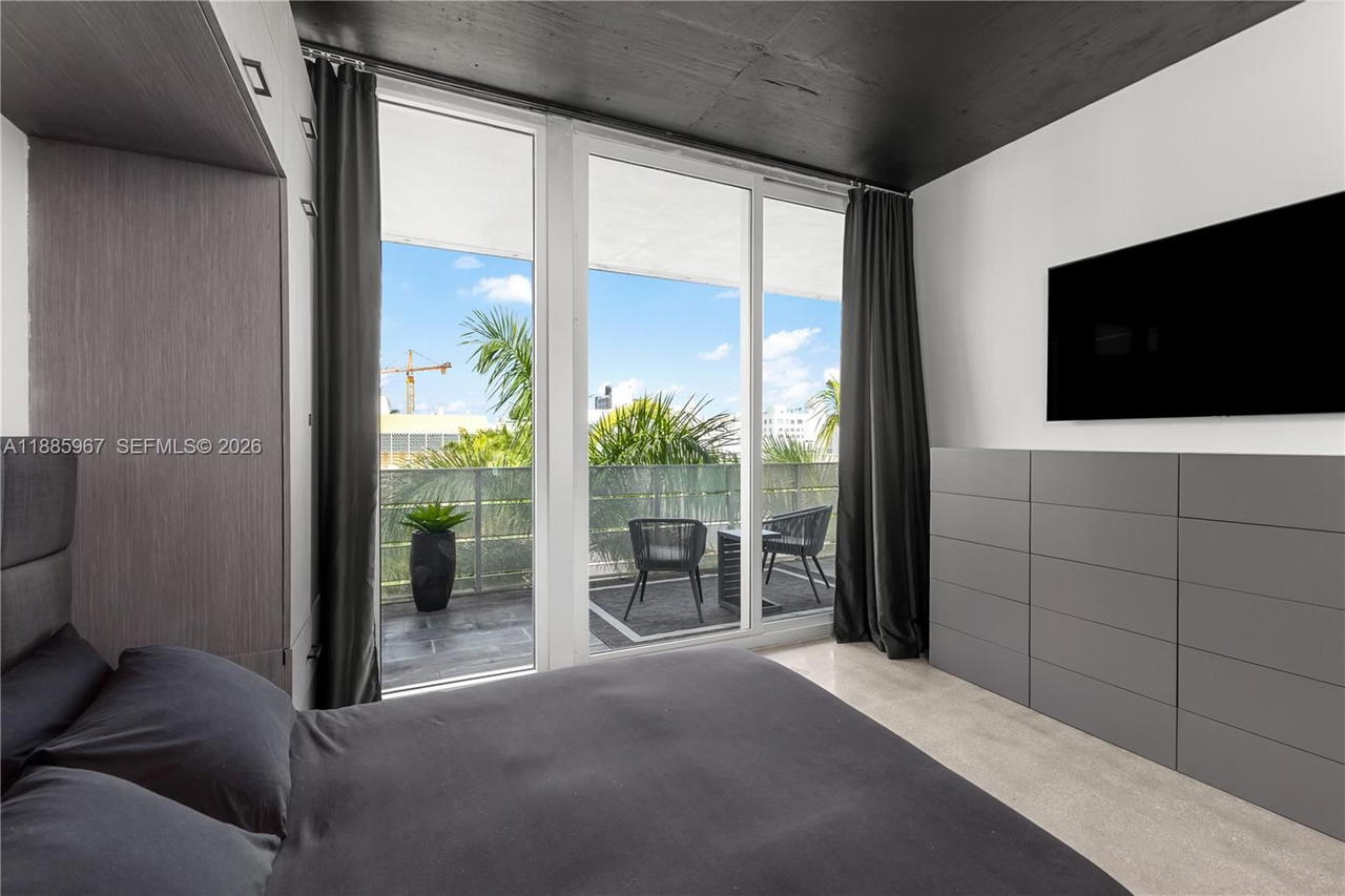 Real estate property located at 1700 Meridian Ave #501, Miami-dade, The Montclair Condo, Miami Beach, FL