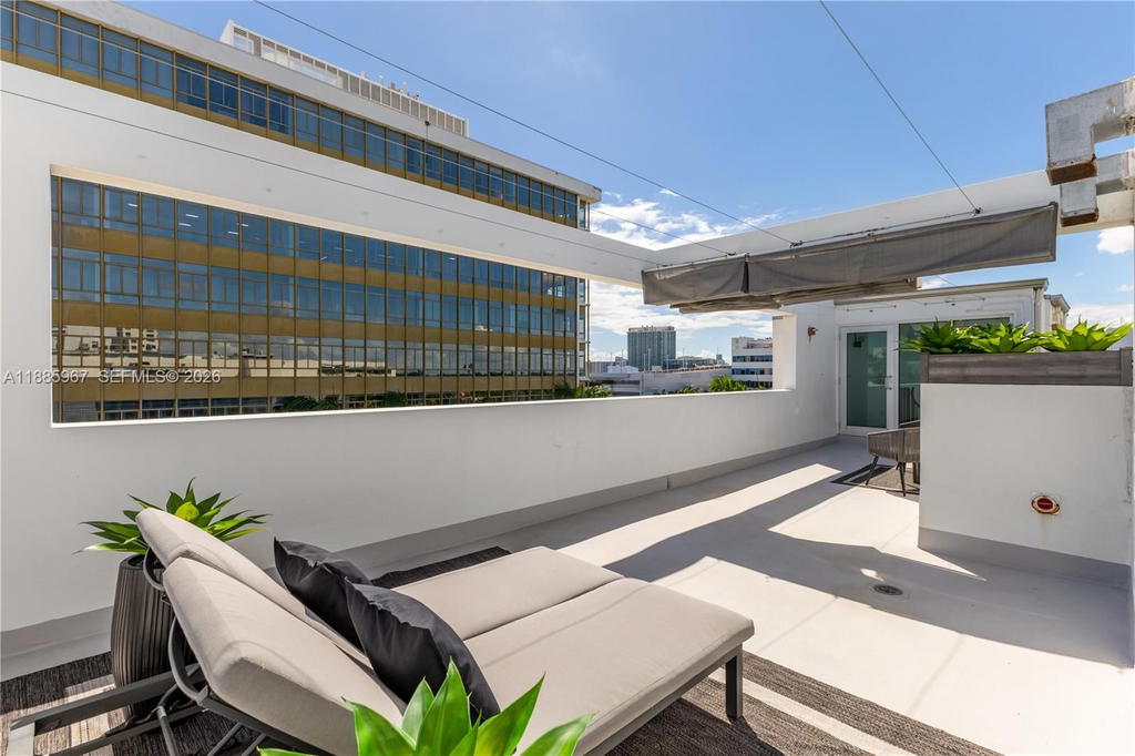Real estate property located at 1700 Meridian Ave #501, Miami-dade, The Montclair Condo, Miami Beach, FL