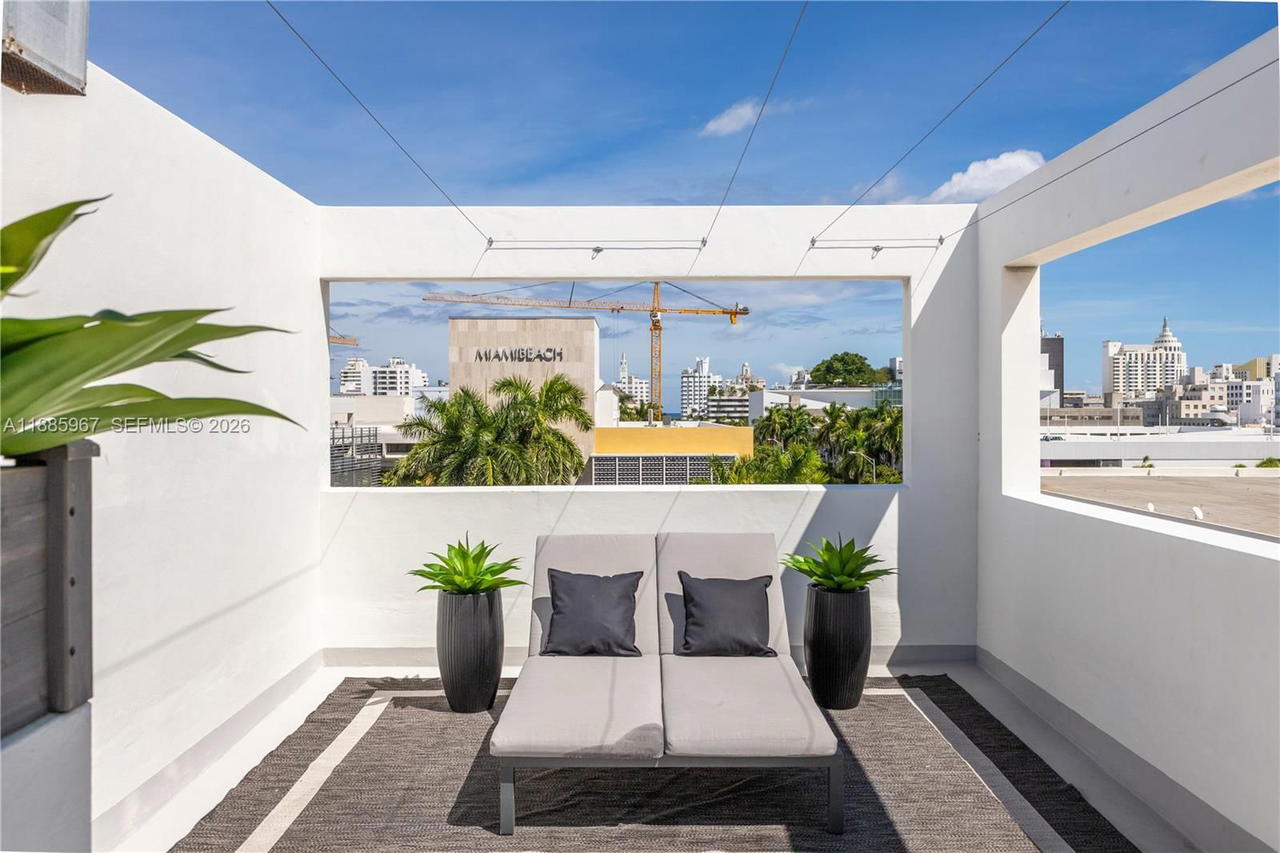 Real estate property located at 1700 Meridian Ave #501, Miami-dade, The Montclair Condo, Miami Beach, FL