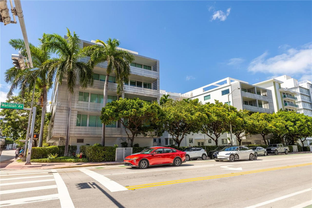 Real estate property located at 1700 Meridian Ave #501, Miami-dade, The Montclair Condo, Miami Beach, FL