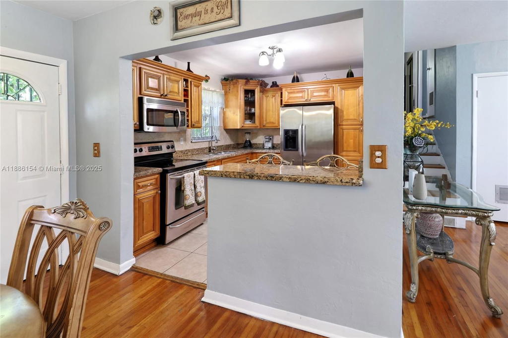 Real estate property located at 195 121st Ter, Miami-dade, Breezeswept Estates, North Miami, FL