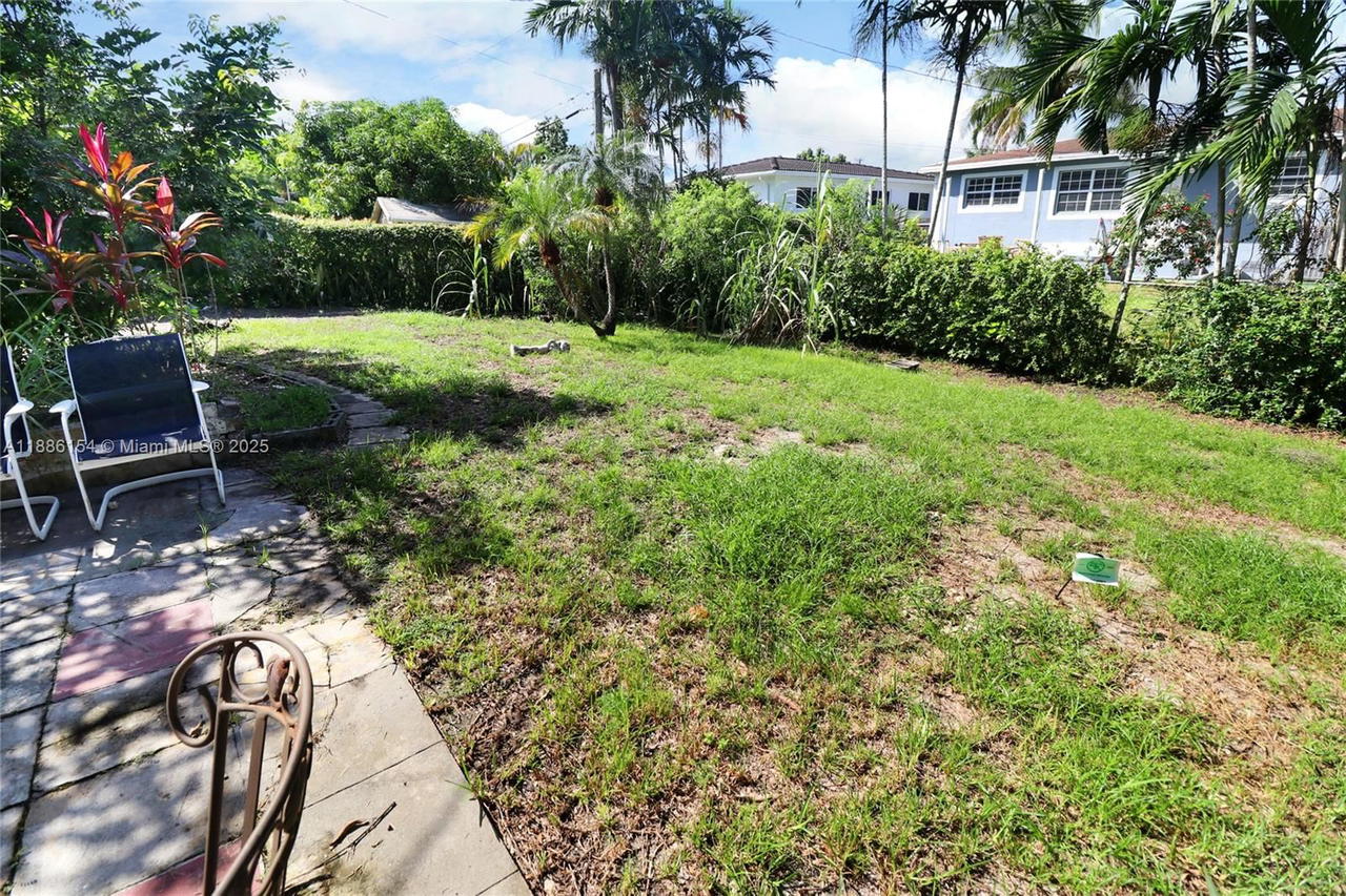 Real estate property located at 195 121st Ter, Miami-dade, Breezeswept Estates, North Miami, FL