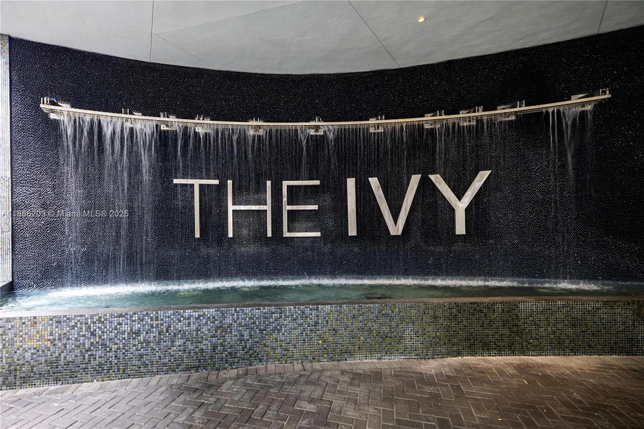 Real estate property located at 90 3rd St #3705, Miami-dade, Ivy Condo, Miami, FL
