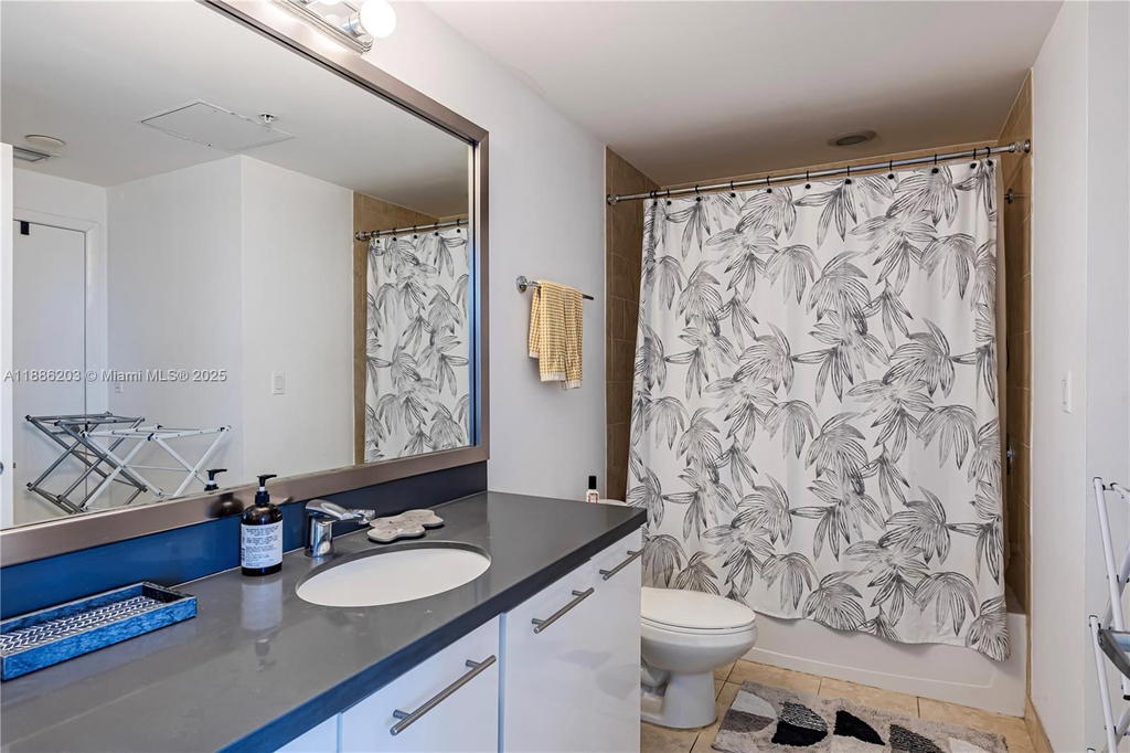 Real estate property located at 90 3rd St #3705, Miami-dade, Ivy Condo, Miami, FL