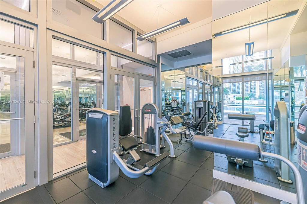 Real estate property located at 90 3rd St #3705, Miami-dade, Ivy Condo, Miami, FL