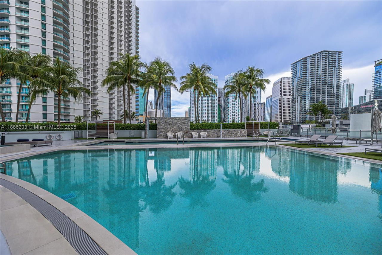Real estate property located at 90 3rd St #3705, Miami-dade, Ivy Condo, Miami, FL