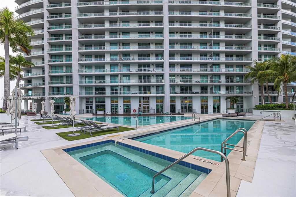 Real estate property located at 90 3rd St #3705, Miami-dade, Ivy Condo, Miami, FL