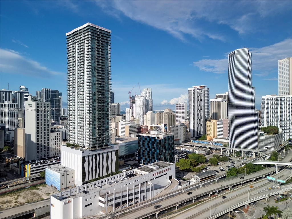 Real estate property located at 90 3rd St #3705, Miami-dade, Ivy Condo, Miami, FL