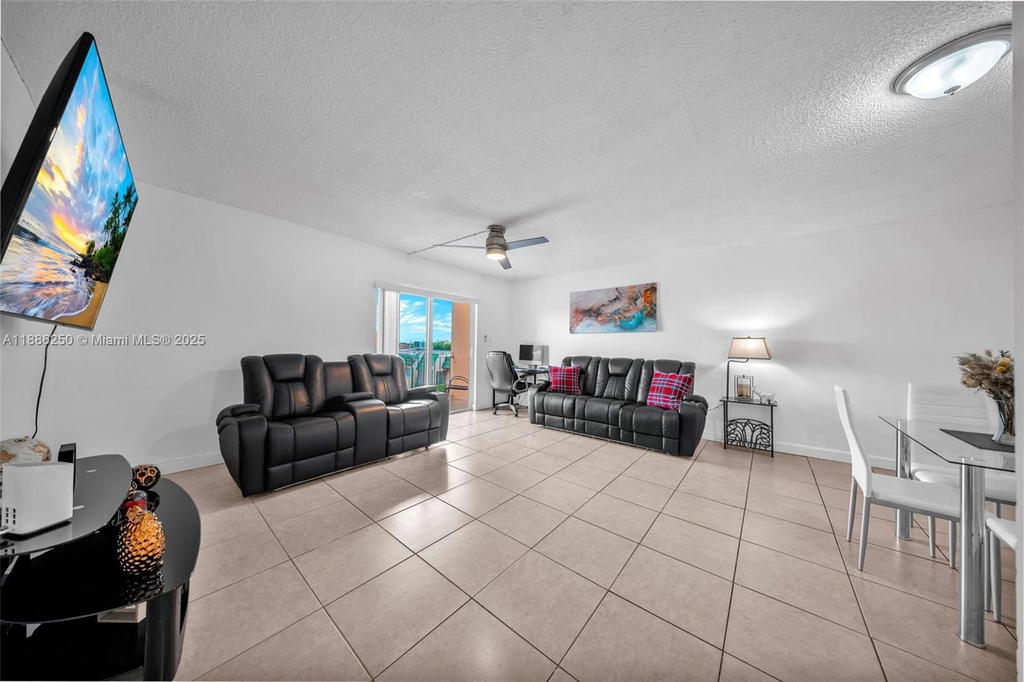 Real estate property located at 6780 2nd Ct #411, Miami-dade, International Condo, Hialeah, FL