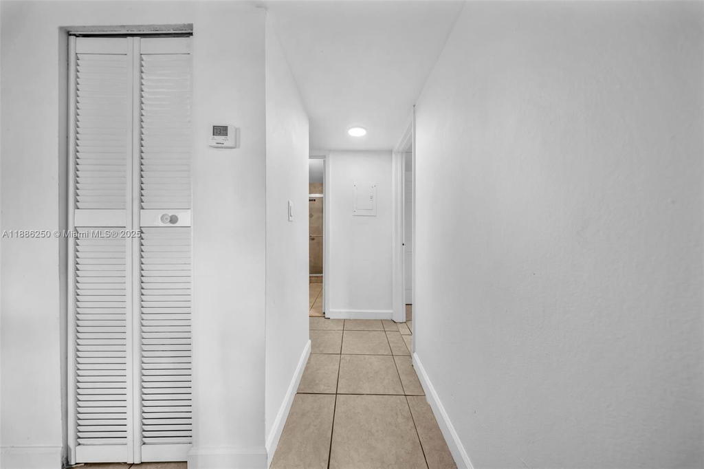 Real estate property located at 6780 2nd Ct #411, Miami-dade, International Condo, Hialeah, FL
