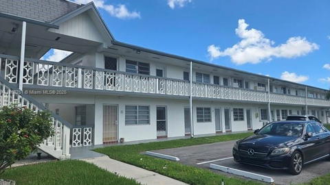 Real estate property located at 11 204th St #25, Miami-dade, Ro-mont Gardens Andover C, Miami Gardens, FL
