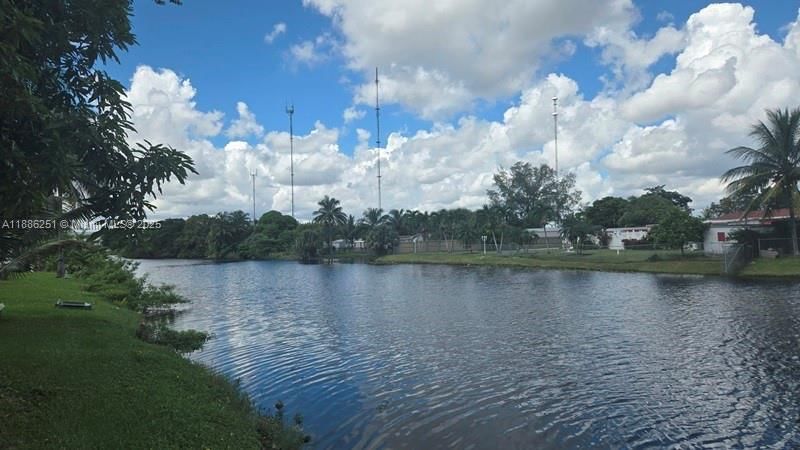 Real estate property located at 11 204th St #25, Miami-dade, Ro-mont Gardens Andover C, Miami Gardens, FL