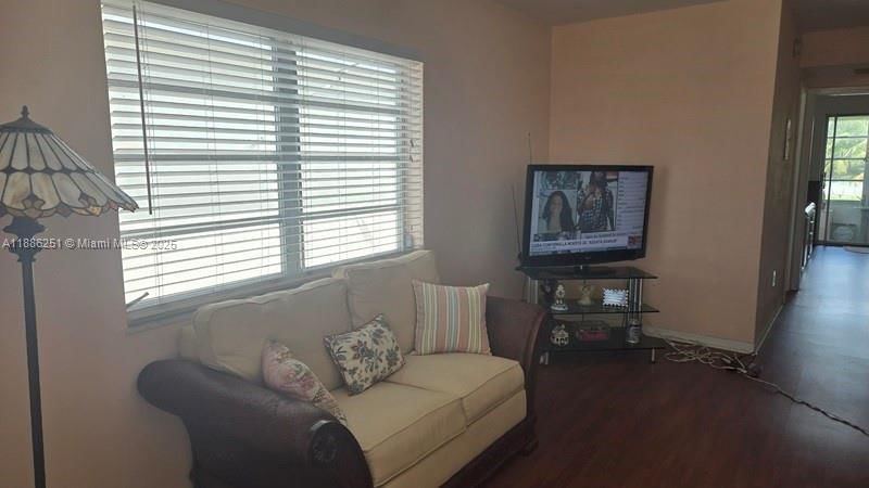 Real estate property located at 11 204th St #25, Miami-dade, Ro-mont Gardens Andover C, Miami Gardens, FL