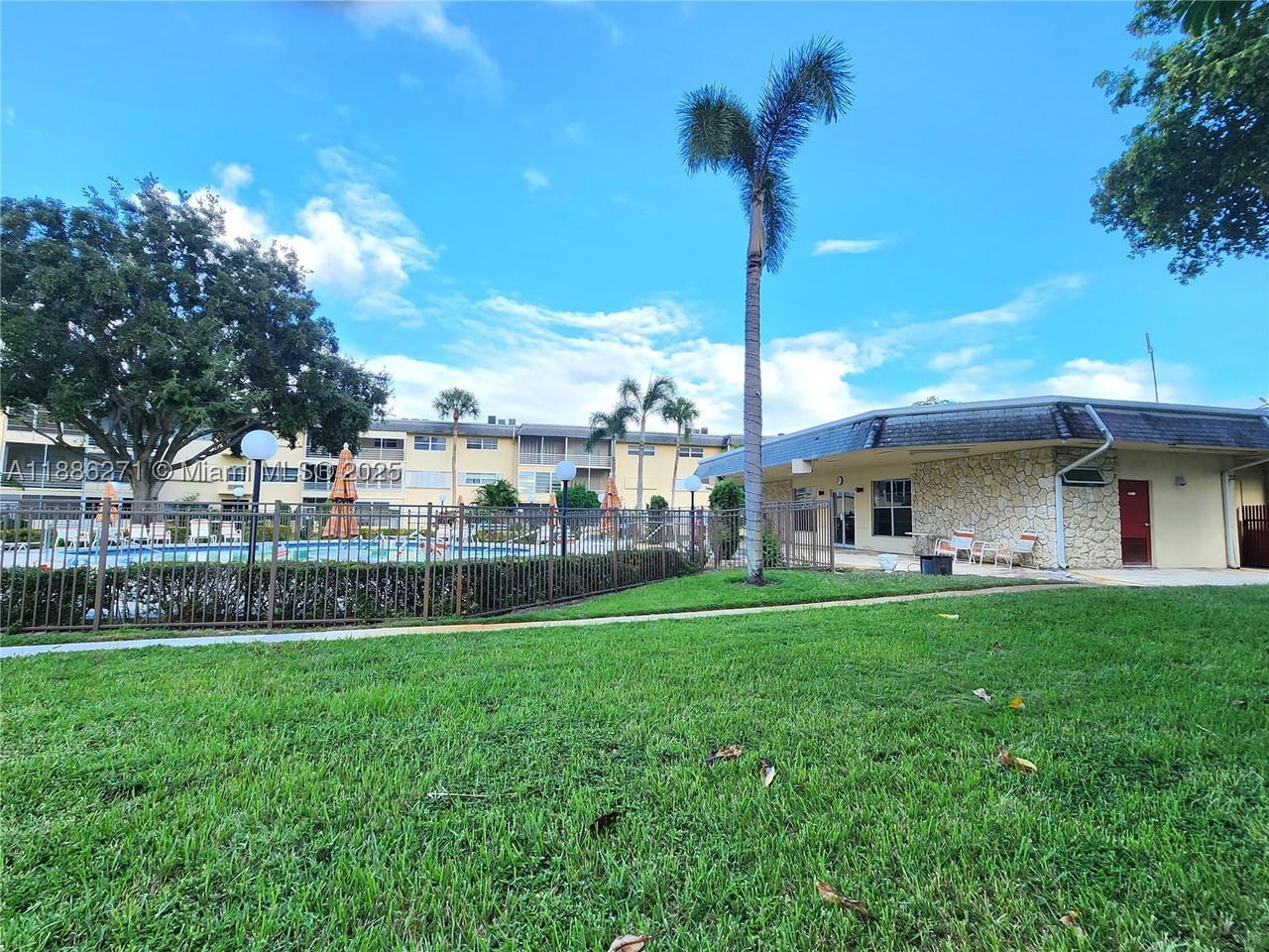 Real estate property located at 4431 16th St H109, Broward, Heather Hall Condo, Lauderhill, FL