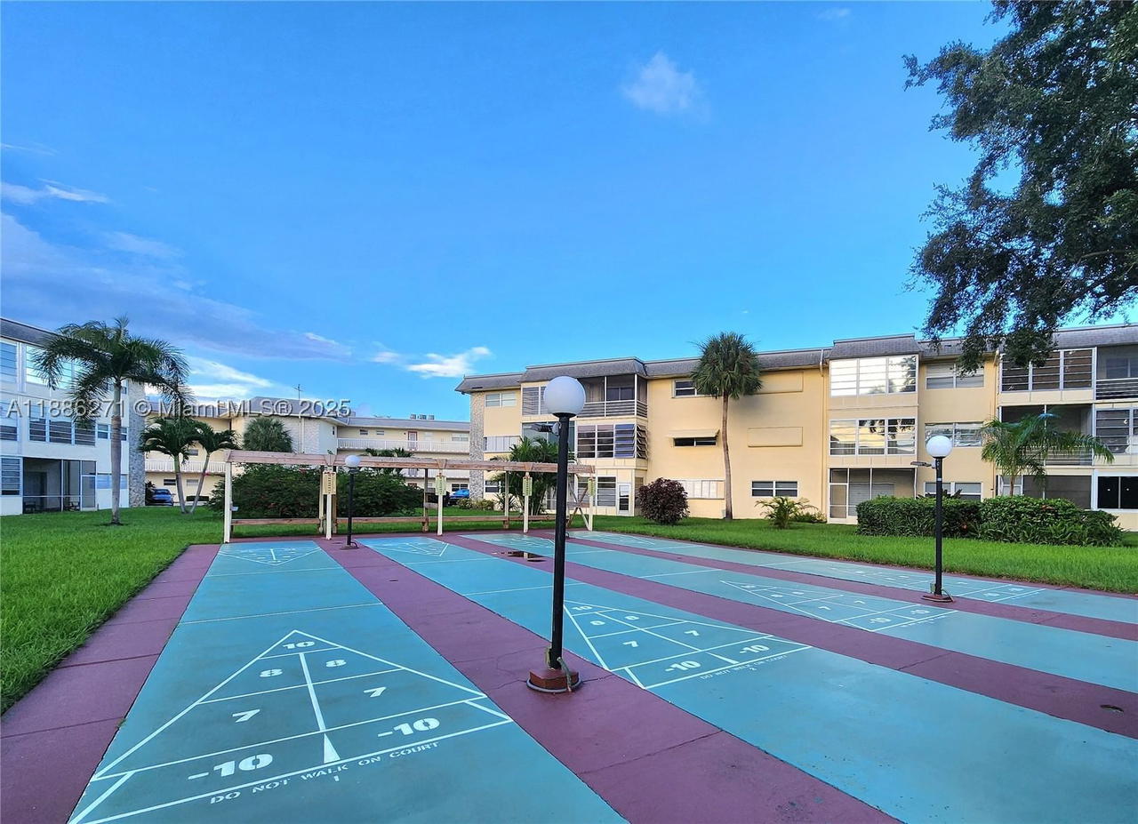 Real estate property located at 4431 16th St H109, Broward, Heather Hall Condo, Lauderhill, FL