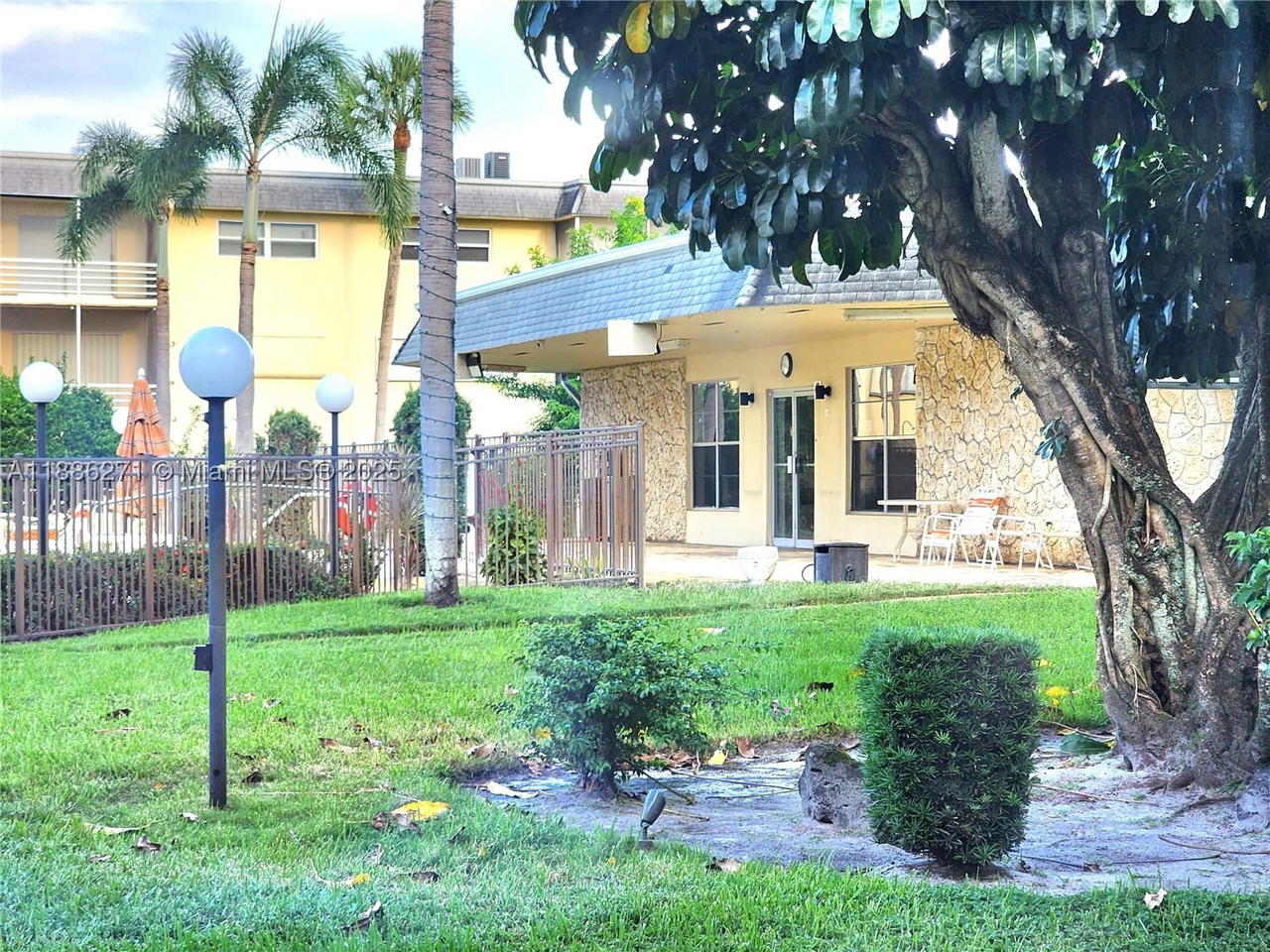 Real estate property located at 4431 16th St H109, Broward, Heather Hall Condo, Lauderhill, FL