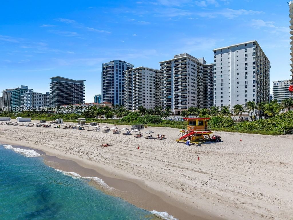 Real estate property located at 6039 Collins Ave #1126, Miami-dade, Maison Grande Condo, Miami Beach, FL
