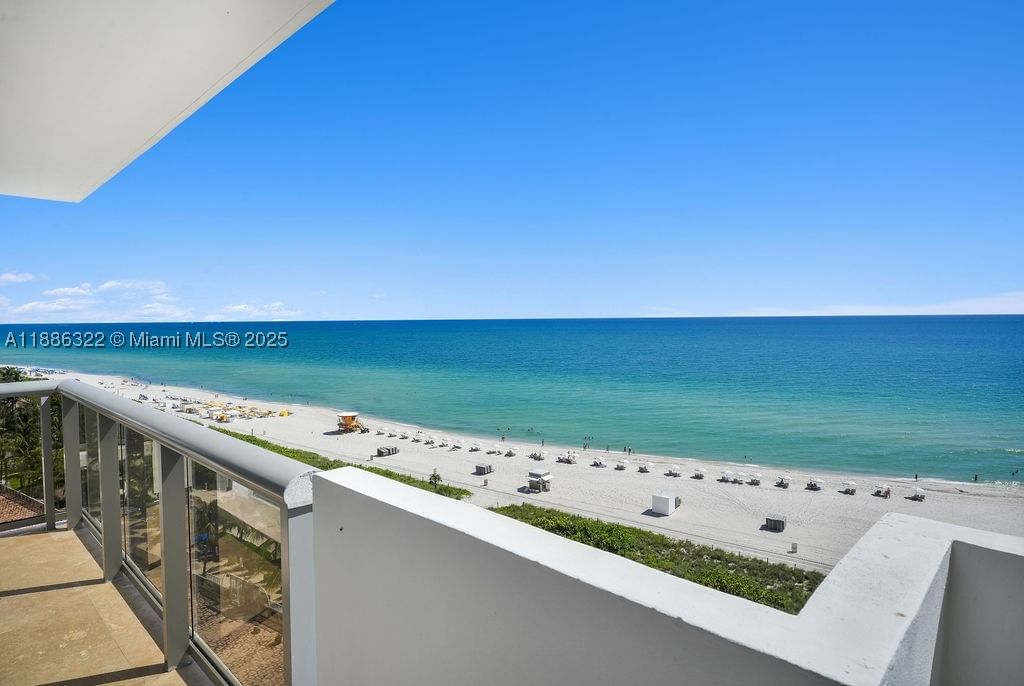 Real estate property located at 6039 Collins Ave #1126, Miami-dade, Maison Grande Condo, Miami Beach, FL