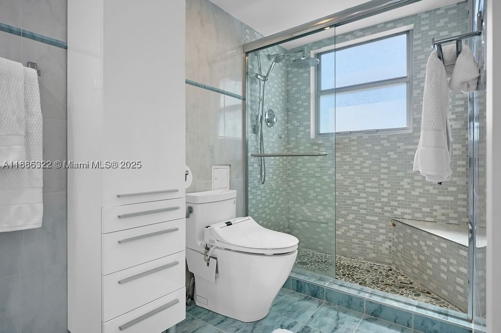 Real estate property located at 6039 Collins Ave #1126, Miami-dade, Maison Grande Condo, Miami Beach, FL