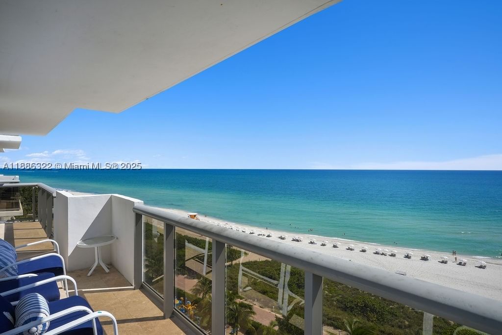 Real estate property located at 6039 Collins Ave #1126, Miami-dade, Maison Grande Condo, Miami Beach, FL