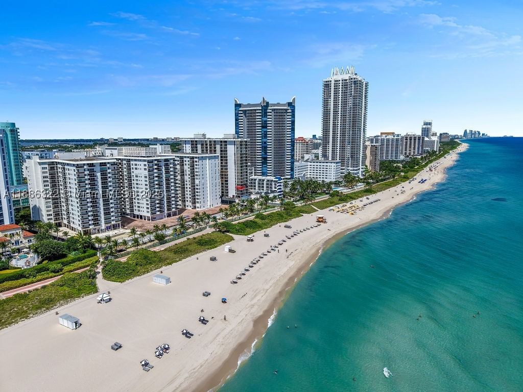 Real estate property located at 6039 Collins Ave #1126, Miami-dade, Maison Grande Condo, Miami Beach, FL