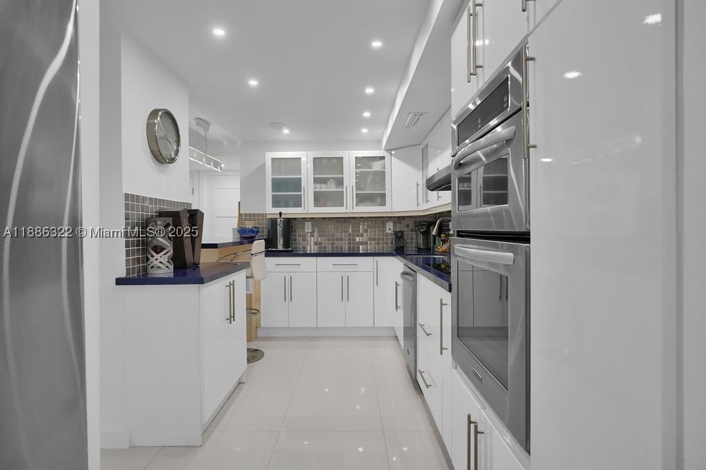 Real estate property located at 6039 Collins Ave #1126, Miami-dade, Maison Grande Condo, Miami Beach, FL