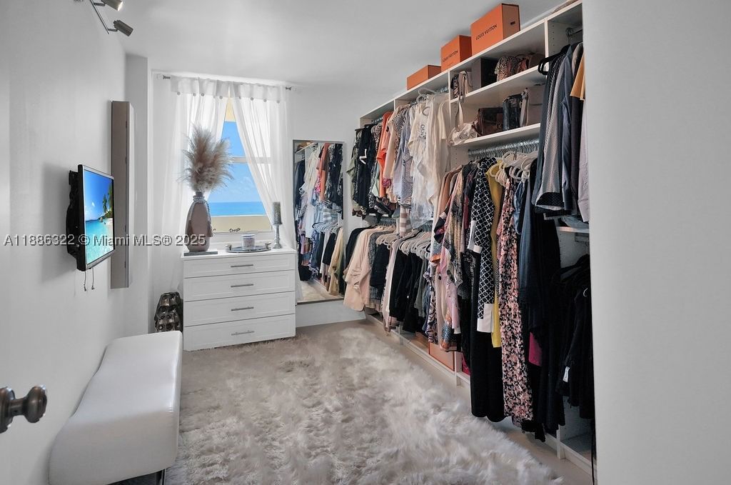 Real estate property located at 6039 Collins Ave #1126, Miami-dade, Maison Grande Condo, Miami Beach, FL