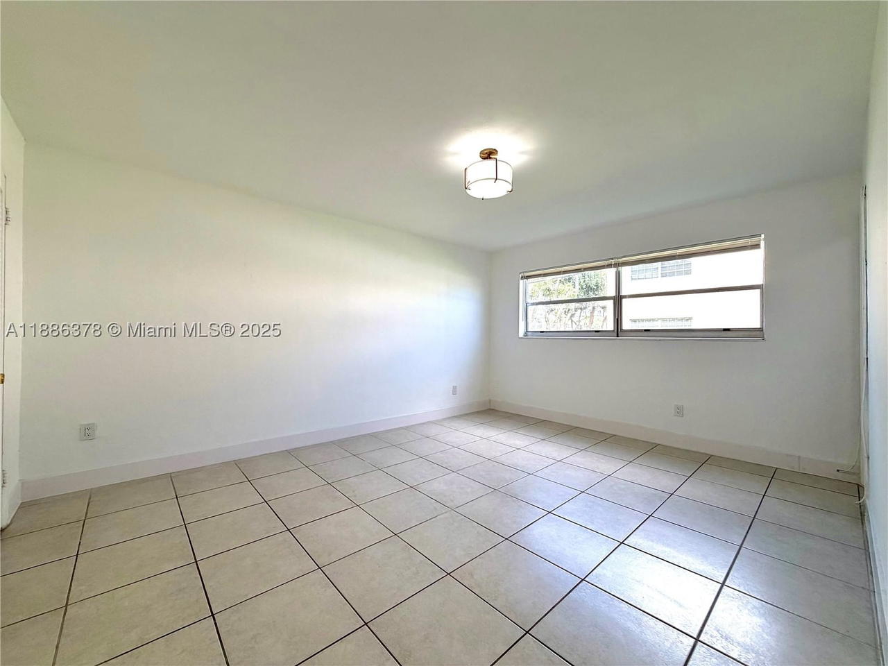 Real estate property located at 1885 121st St #3, Miami-dade, Sutton House Condo, North Miami, FL