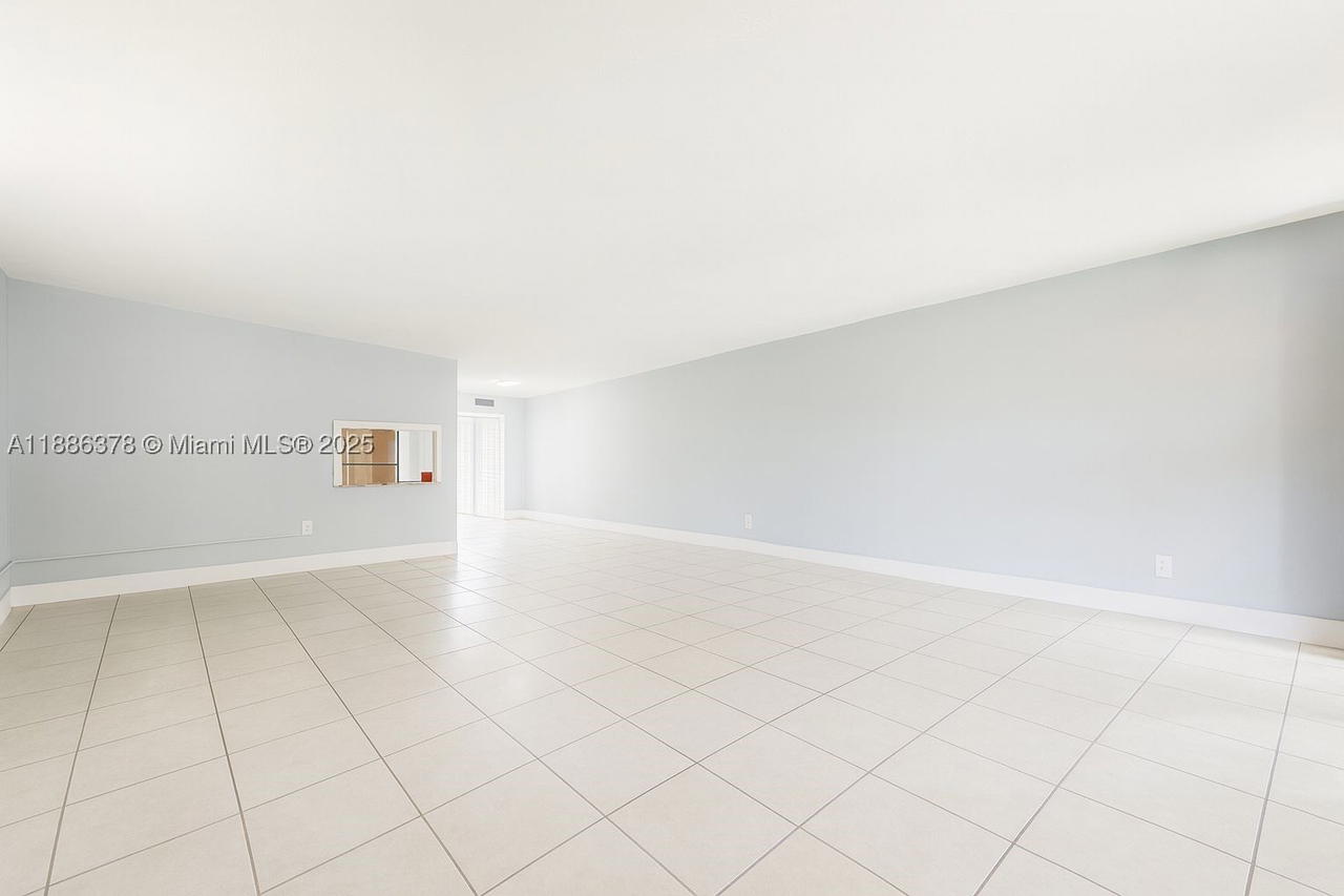 Real estate property located at 1885 121st St #3, Miami-dade, Sutton House Condo, North Miami, FL