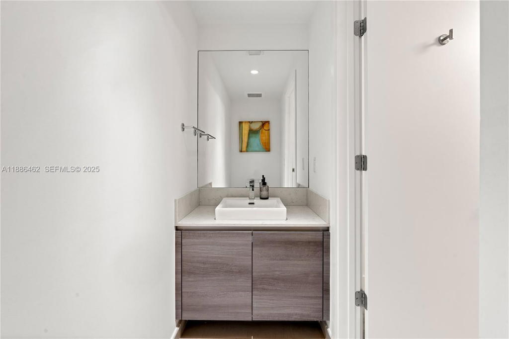 Real estate property located at 1080 Brickell Ave #2606, Miami-dade, The Bondo (1080 Brickell), Miami, FL