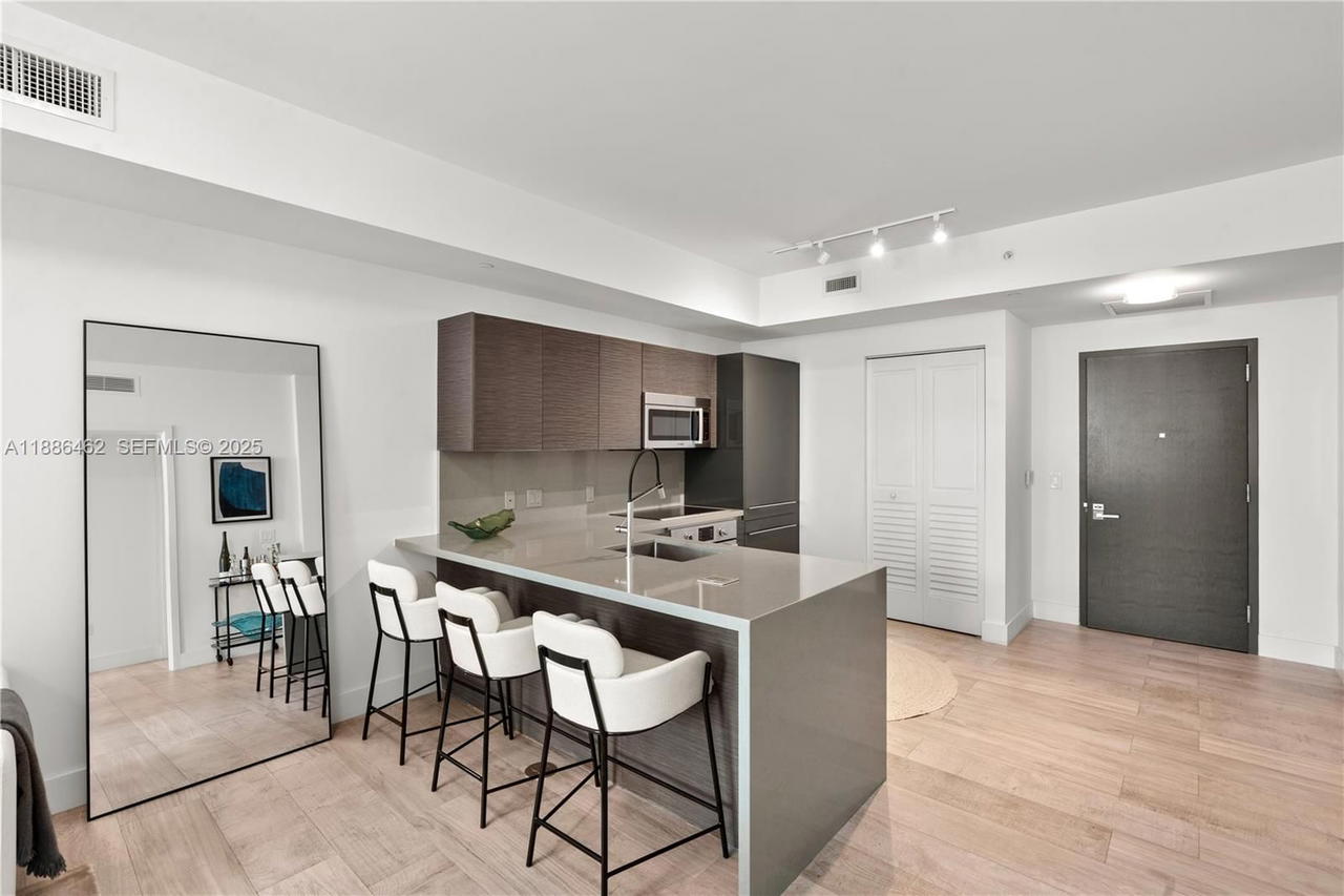 Real estate property located at 1080 Brickell Ave #2606, Miami-dade, The Bondo (1080 Brickell), Miami, FL