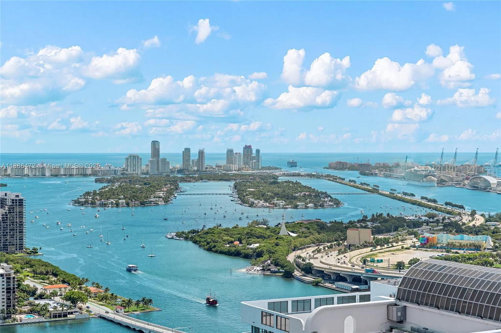 Real estate property located at 1750 Bayshore Dr #4802, Miami-dade, Opera Tower Condo, Miami, FL