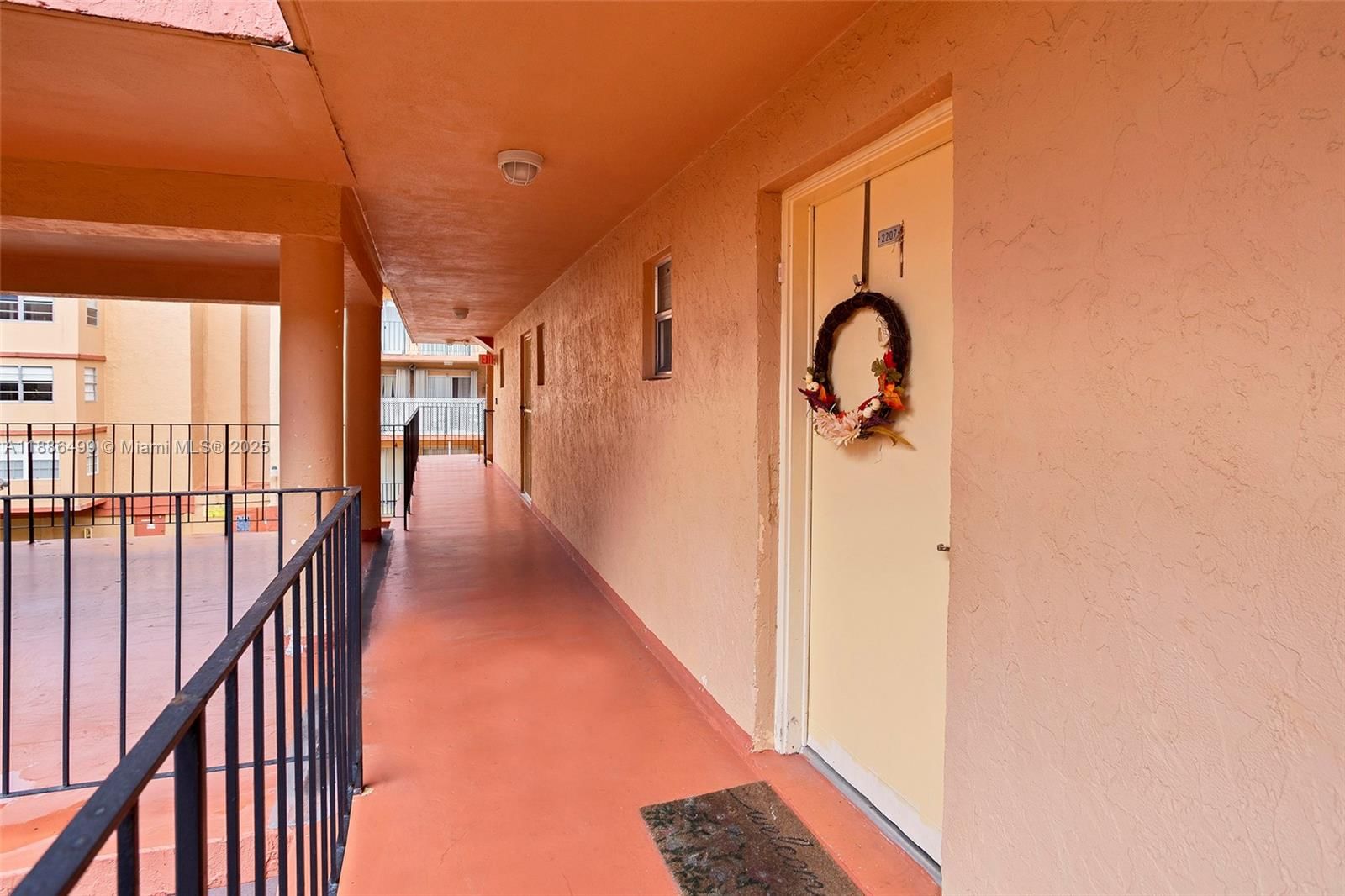 Real estate property located at 1850 56th St #2207, Miami-dade, Palm-east Gardens Condo, Hialeah, FL