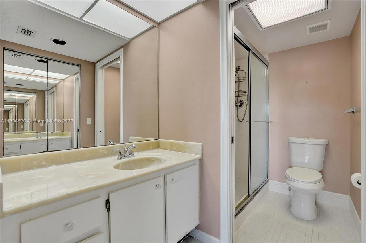 Real estate property located at 12500 6th St #203N, Broward, Buckingham East At Centur, Pembroke Pines, FL