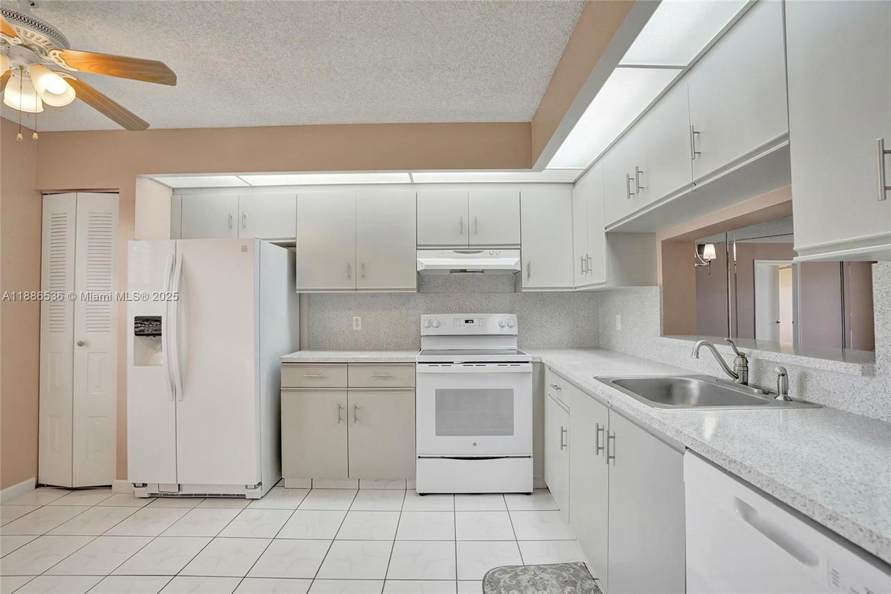 Real estate property located at 12500 6th St #203N, Broward, Buckingham East At Centur, Pembroke Pines, FL