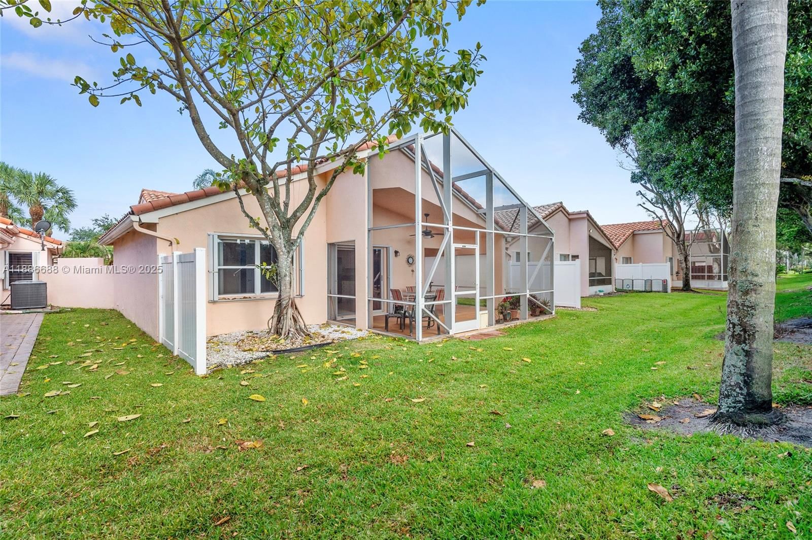 Real estate property located at 11954 Rosetree Ter, Palm Beach, Cascade Lakes, Boynton Beach, FL