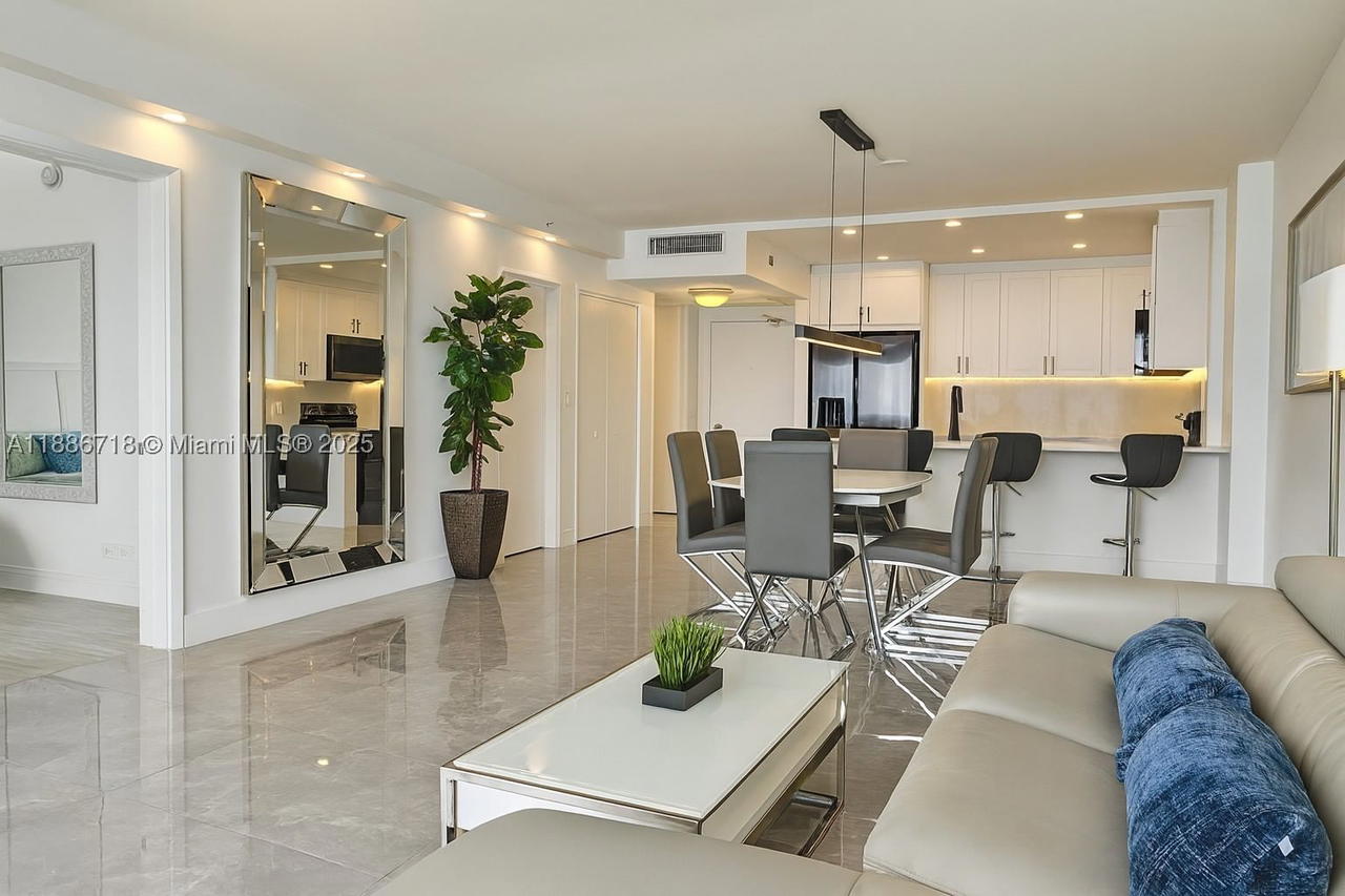 Real estate property located at 5601 Collins Ave #1409, Miami-dade, The Pavilion Condo, Miami Beach, FL