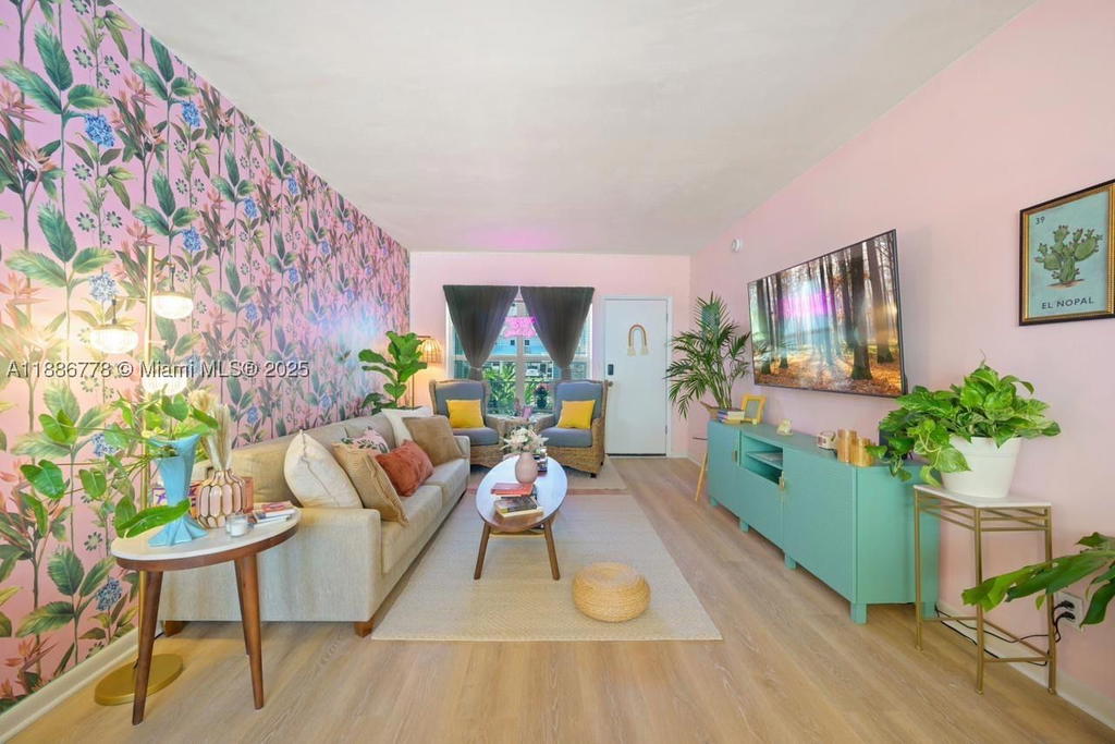 Real estate property located at 315 Van Buren St #104B, Broward, Windwood Seas Condo, Hollywood, FL
