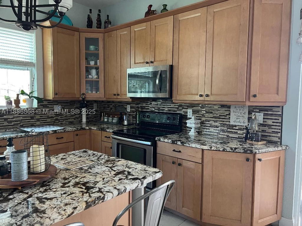 Real estate property located at 18247 88th Pl, Miami-dade, Century Prestige, Hialeah, FL