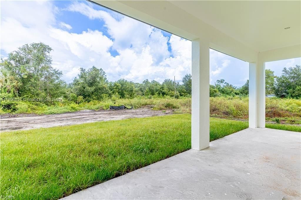 Real estate property located at 615 8th Ave, Lee, Lehigh Acres, Lehigh Acres, FL