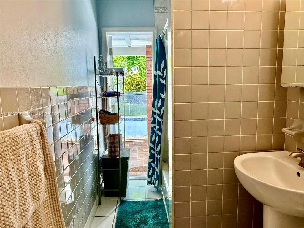 Real estate property located at 3310 94th Pl, Miami-dade, Coral Glade Heights, Miami, FL