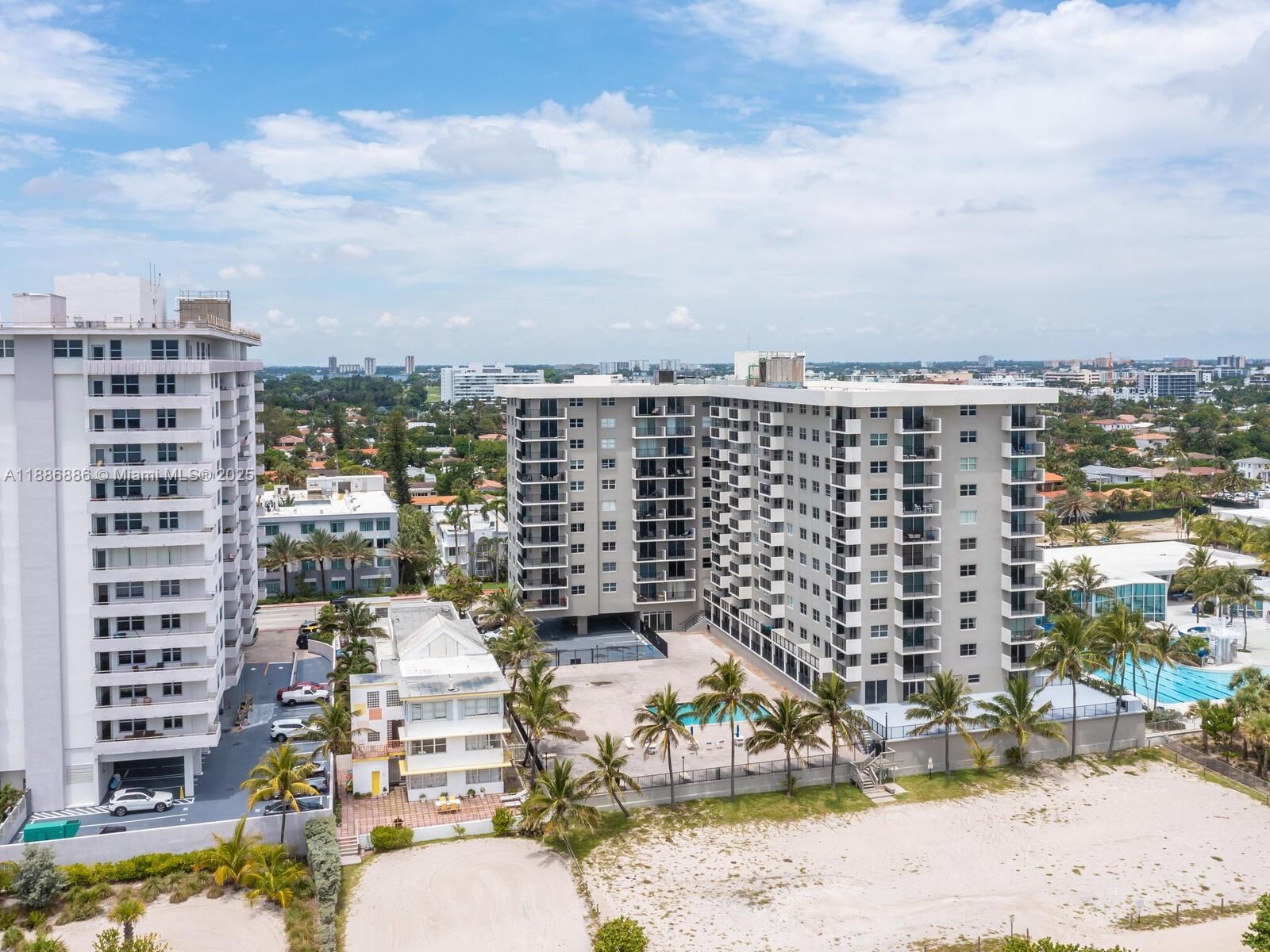 Real estate property located at 9273 Collins Ave #703, Miami-dade, Manatee Condo, Surfside, FL